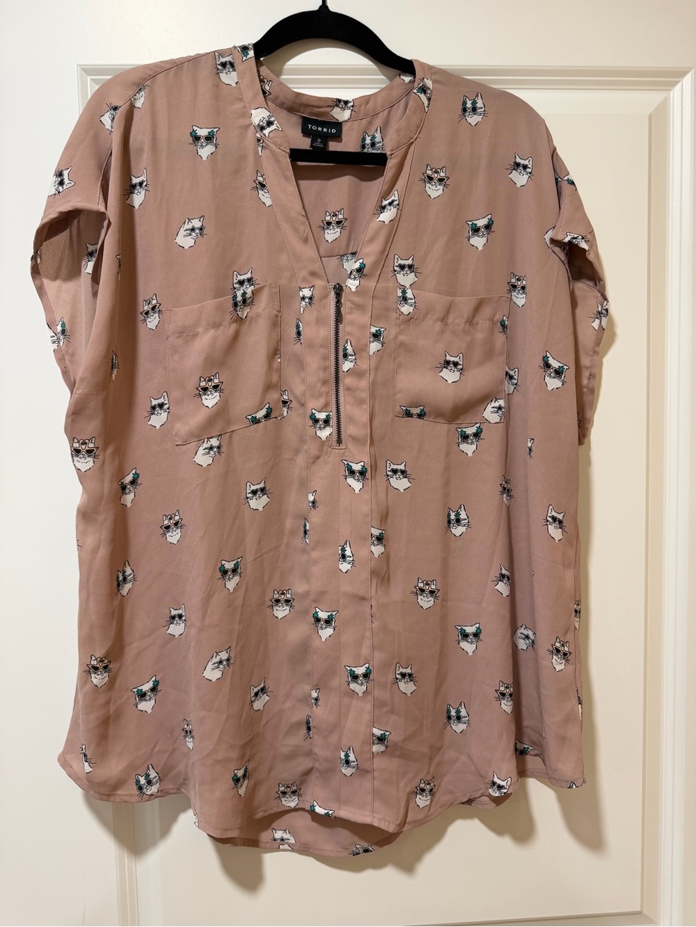 Torrid Dusty Rose Cat-Print Popover Shirt Size 0
